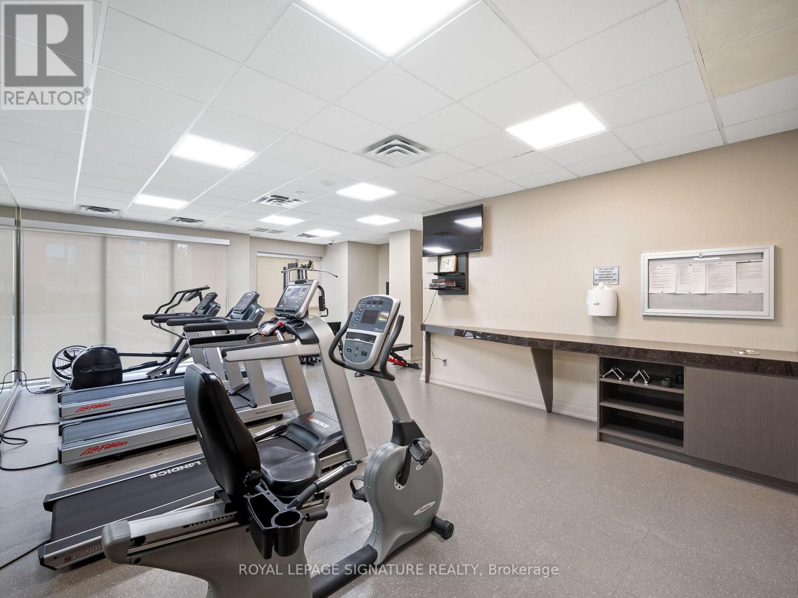 












502 - 9 NORTHERN HTS DRIVE

,
Richmond Hill (Langstaff),




Ontario
L4B4M5

