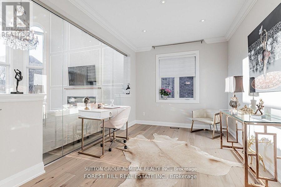 












18 WILLIAM BOWES BOULEVARD

,
Vaughan (Patterson),




Ontario
L6A4B1

