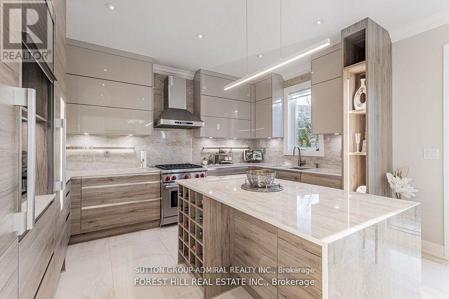 












18 WILLIAM BOWES BOULEVARD

,
Vaughan (Patterson),




Ontario
L6A4B1

