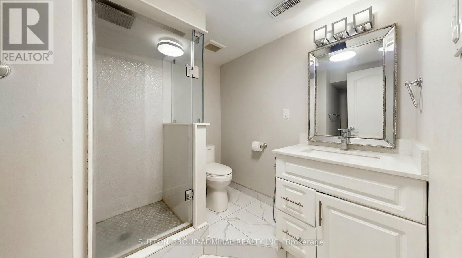 












8 COLLEEN STREET

,
Vaughan (Crestwood-Springfarm-Yorkhill),




Ontario
L4J5H1


