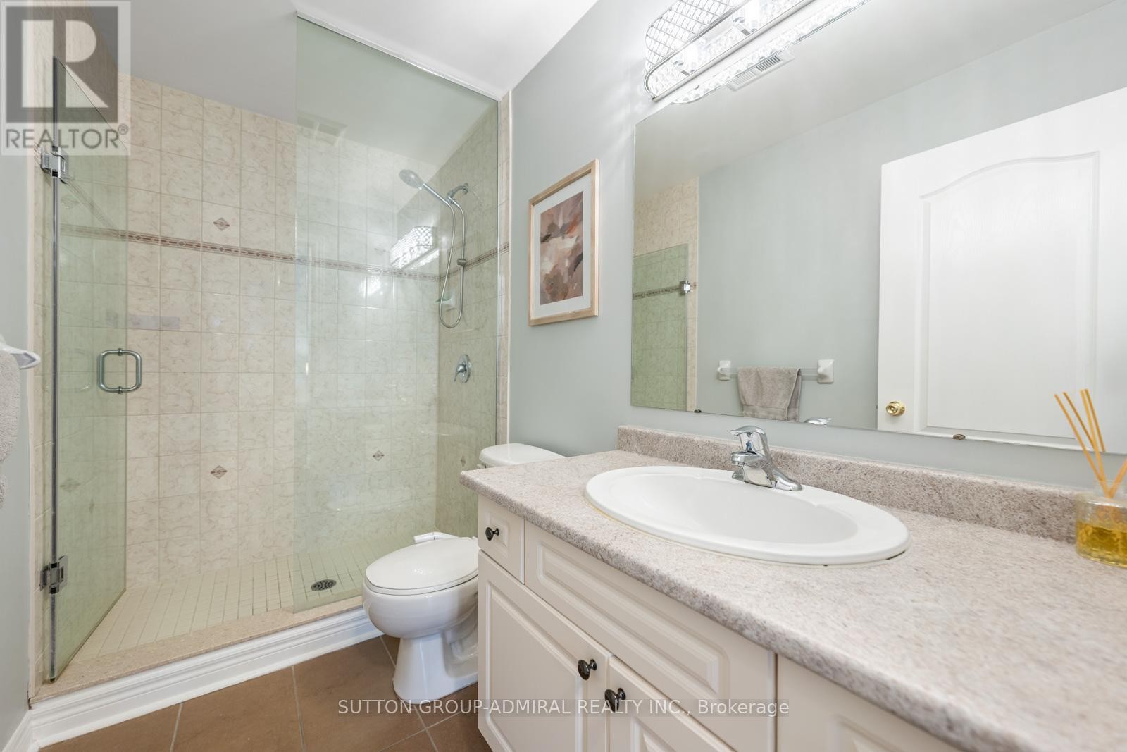 












102 - 9944 KEELE STREET

,
Vaughan (Maple),




Ontario
L6A3Z4

