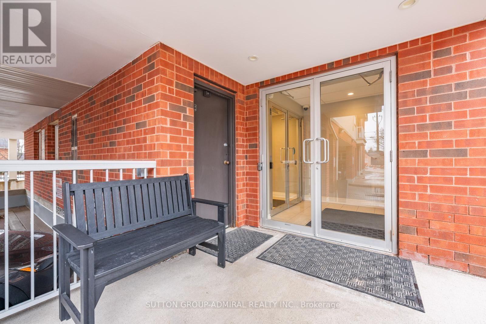 












102 - 9944 KEELE STREET

,
Vaughan (Maple),




Ontario
L6A3Z4

