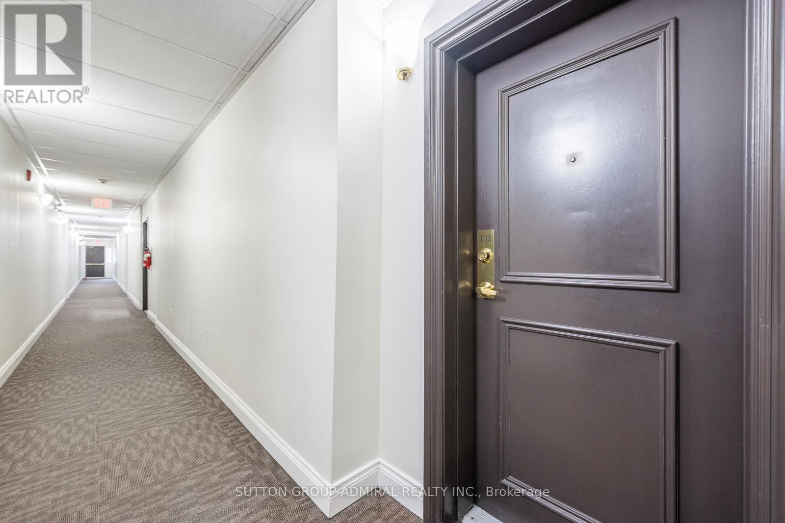 












102 - 9944 KEELE STREET

,
Vaughan (Maple),




Ontario
L6A3Z4

