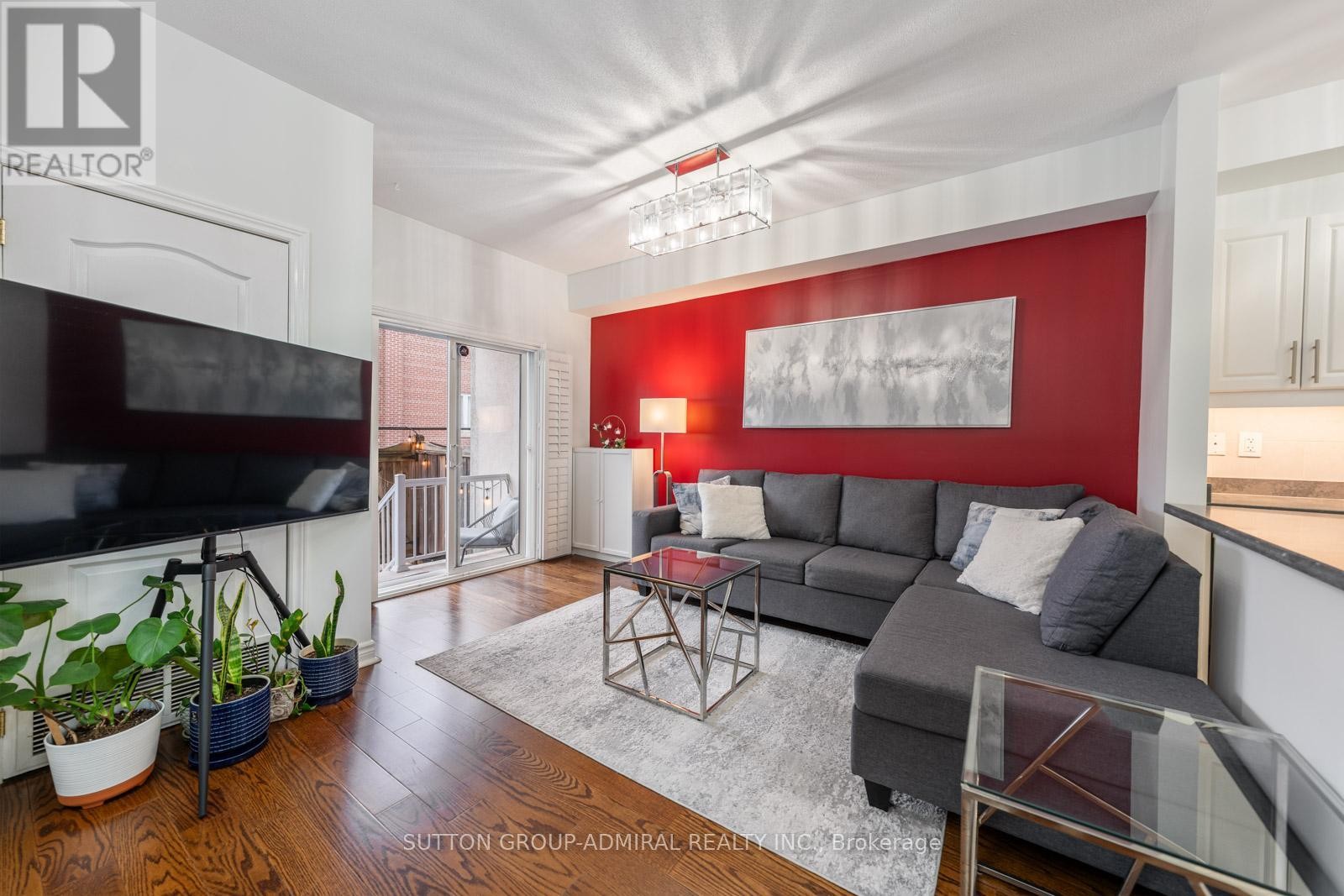 












102 - 9944 KEELE STREET

,
Vaughan (Maple),




Ontario
L6A3Z4

