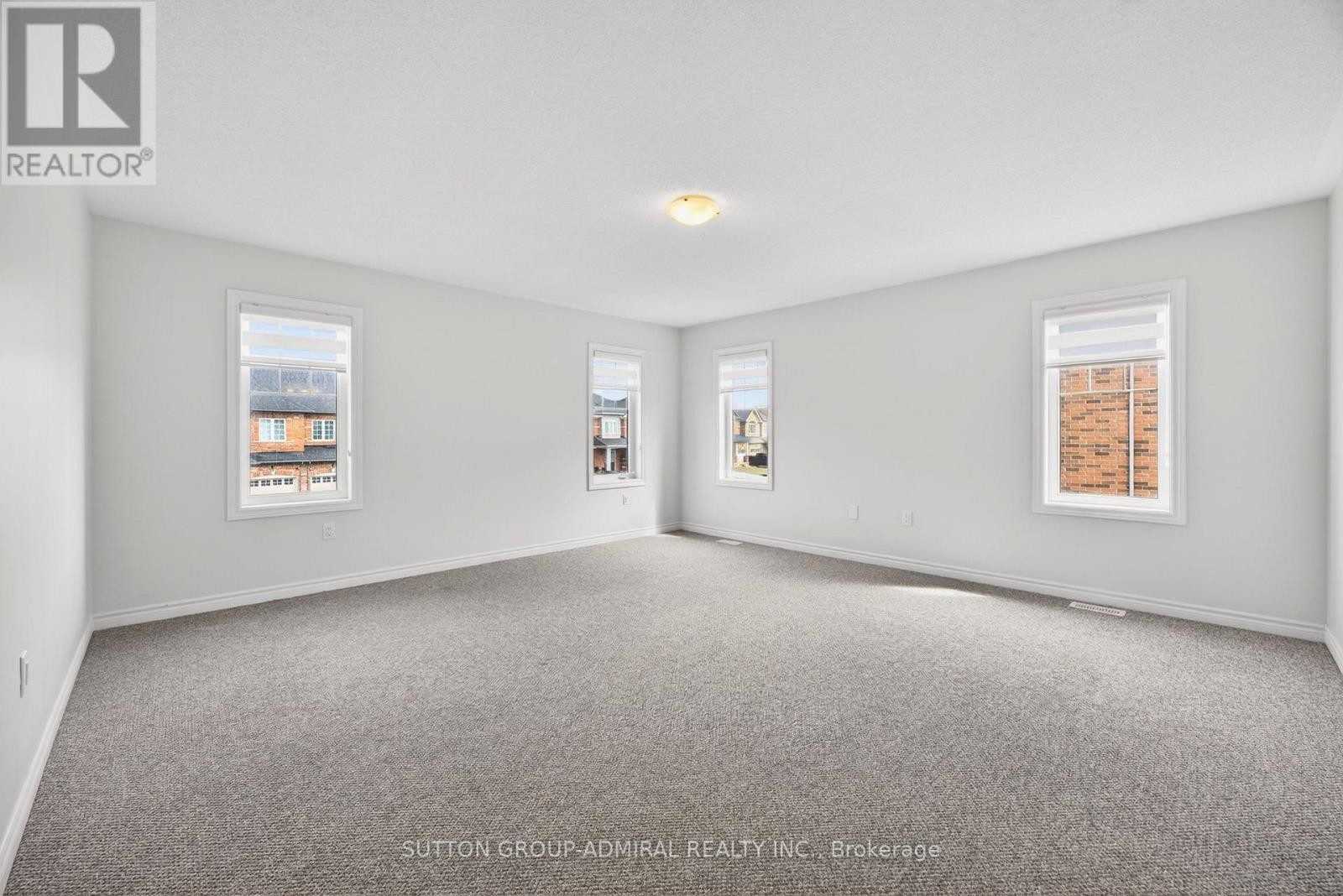 












2237 GRAINGER LOOP

,
Innisfil,




Ontario
L9S0N1

