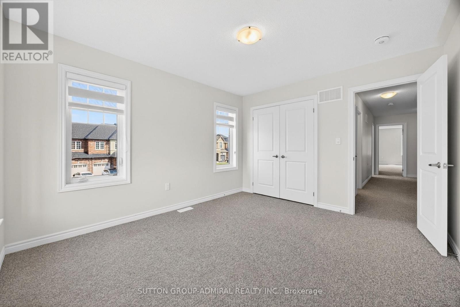 












2237 GRAINGER LOOP

,
Innisfil,




Ontario
L9S0N1

