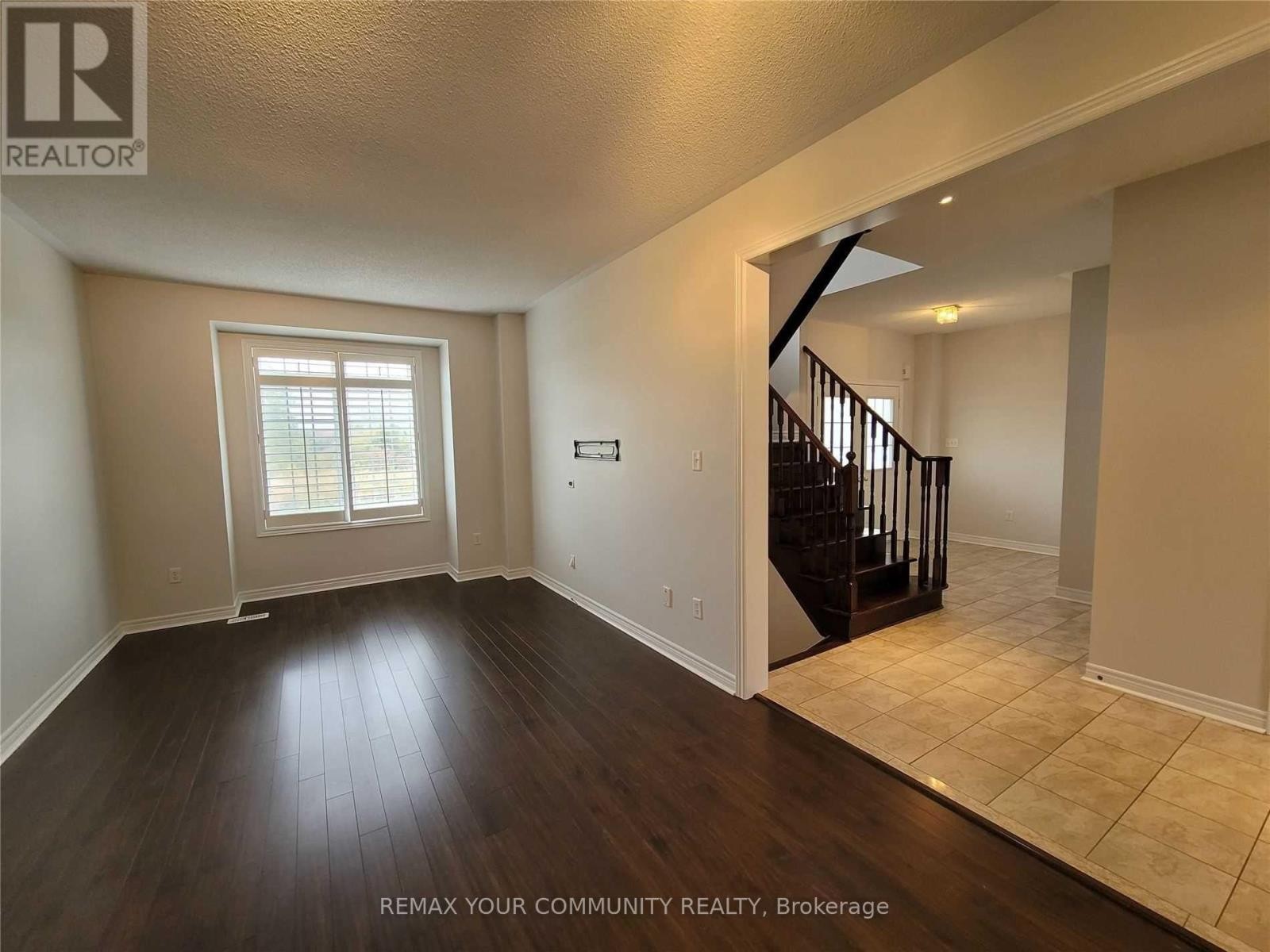 












5 BELLCROFT LANE

,
Markham (Cornell),




Ontario
L6B0N7

