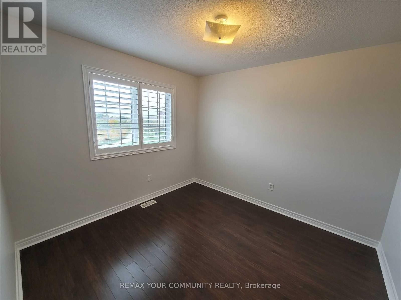 












5 BELLCROFT LANE

,
Markham (Cornell),




Ontario
L6B0N7

