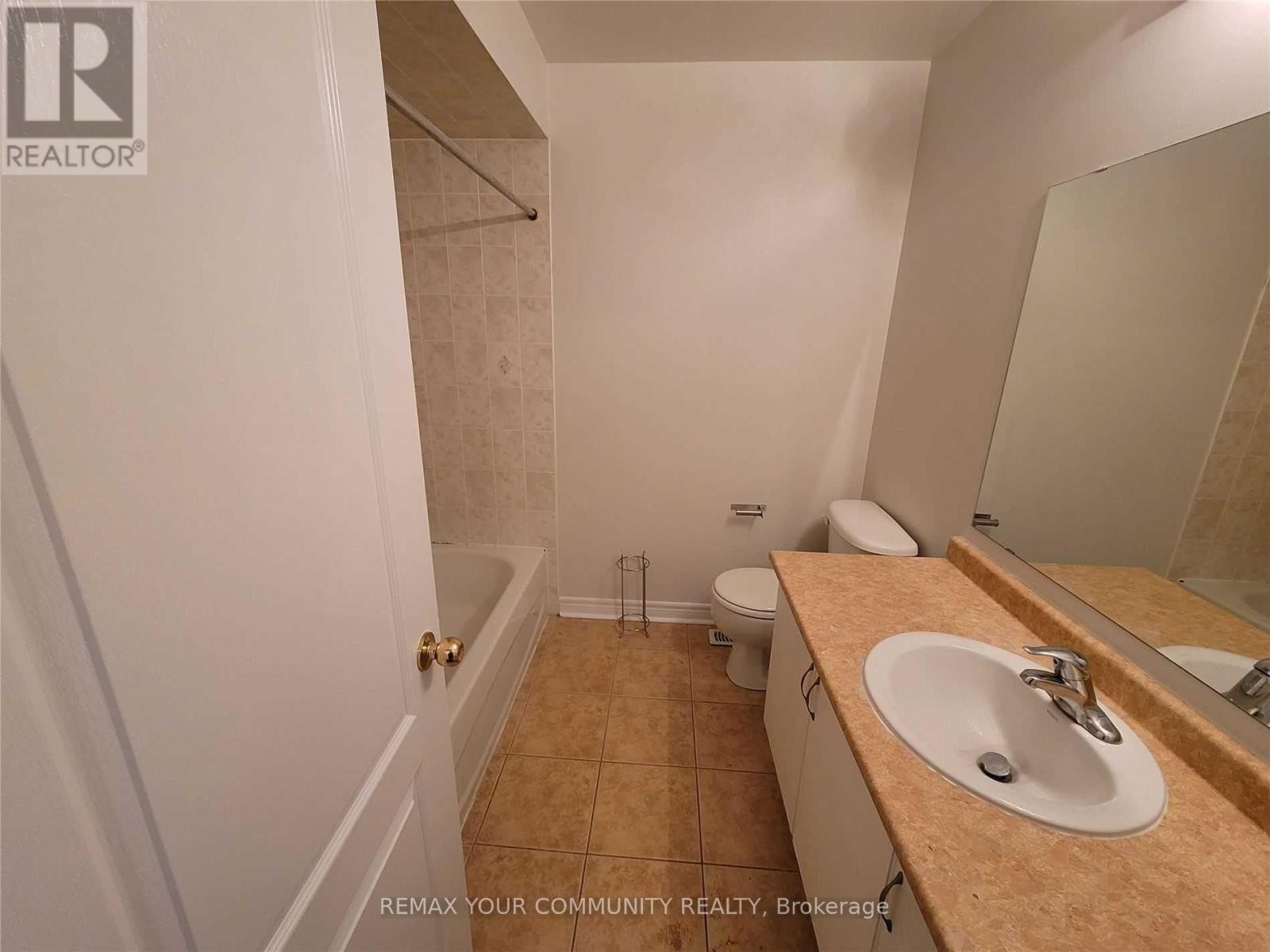 












5 BELLCROFT LANE

,
Markham (Cornell),




Ontario
L6B0N7

