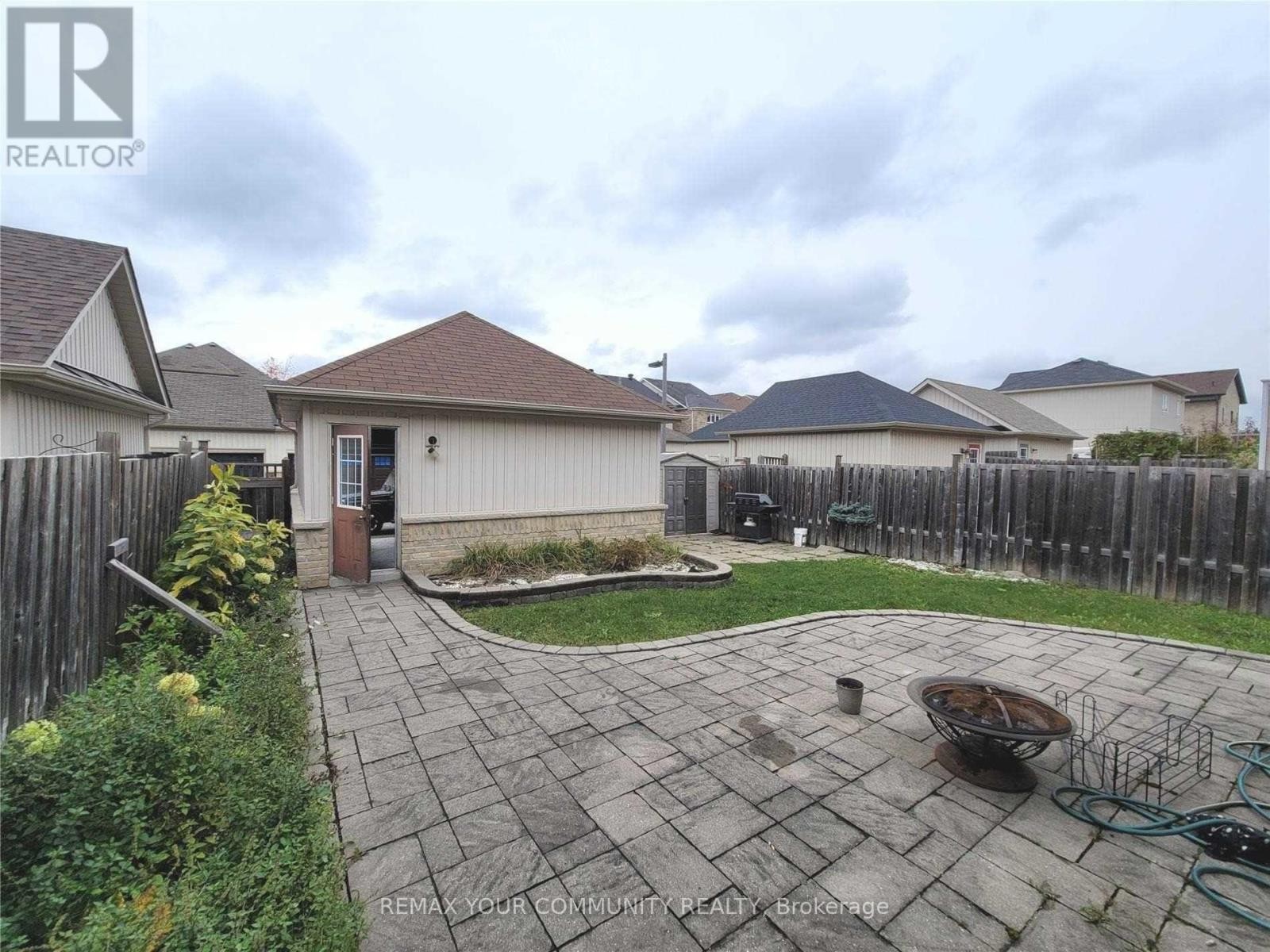












5 BELLCROFT LANE

,
Markham (Cornell),




Ontario
L6B0N7

