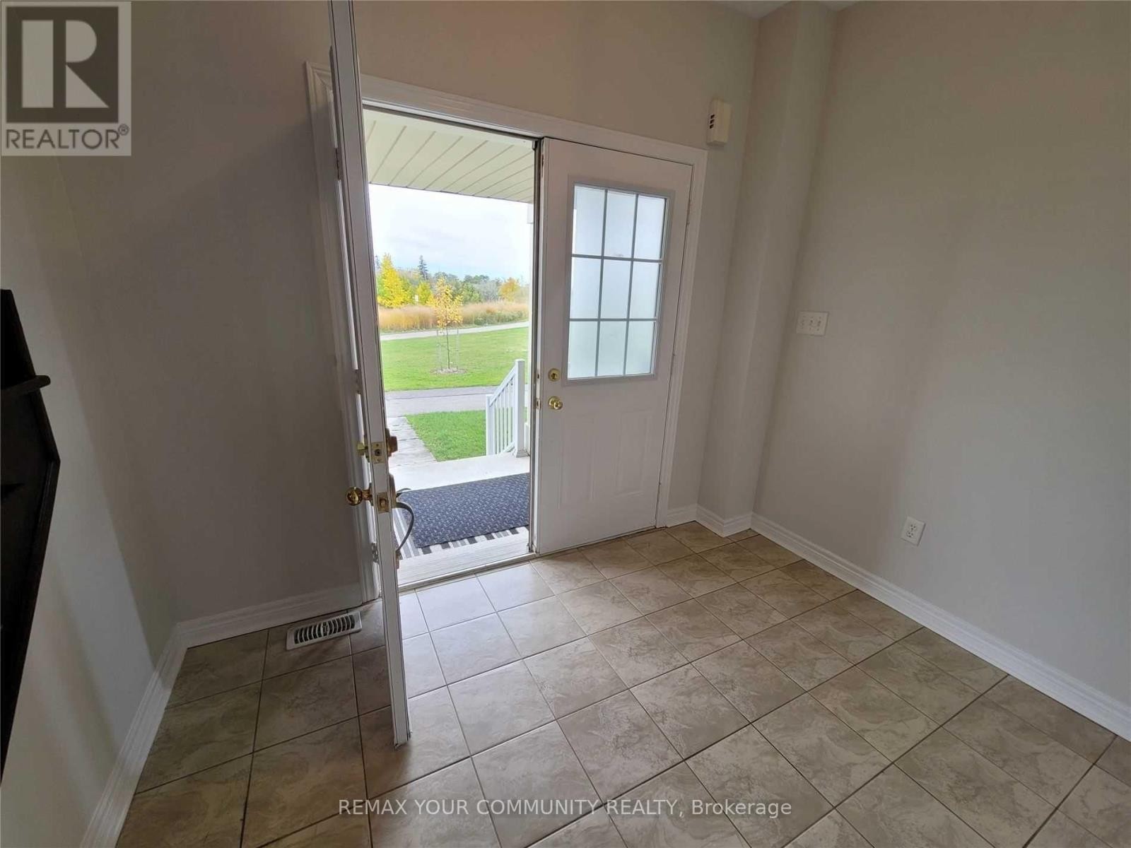 












5 BELLCROFT LANE

,
Markham (Cornell),




Ontario
L6B0N7

