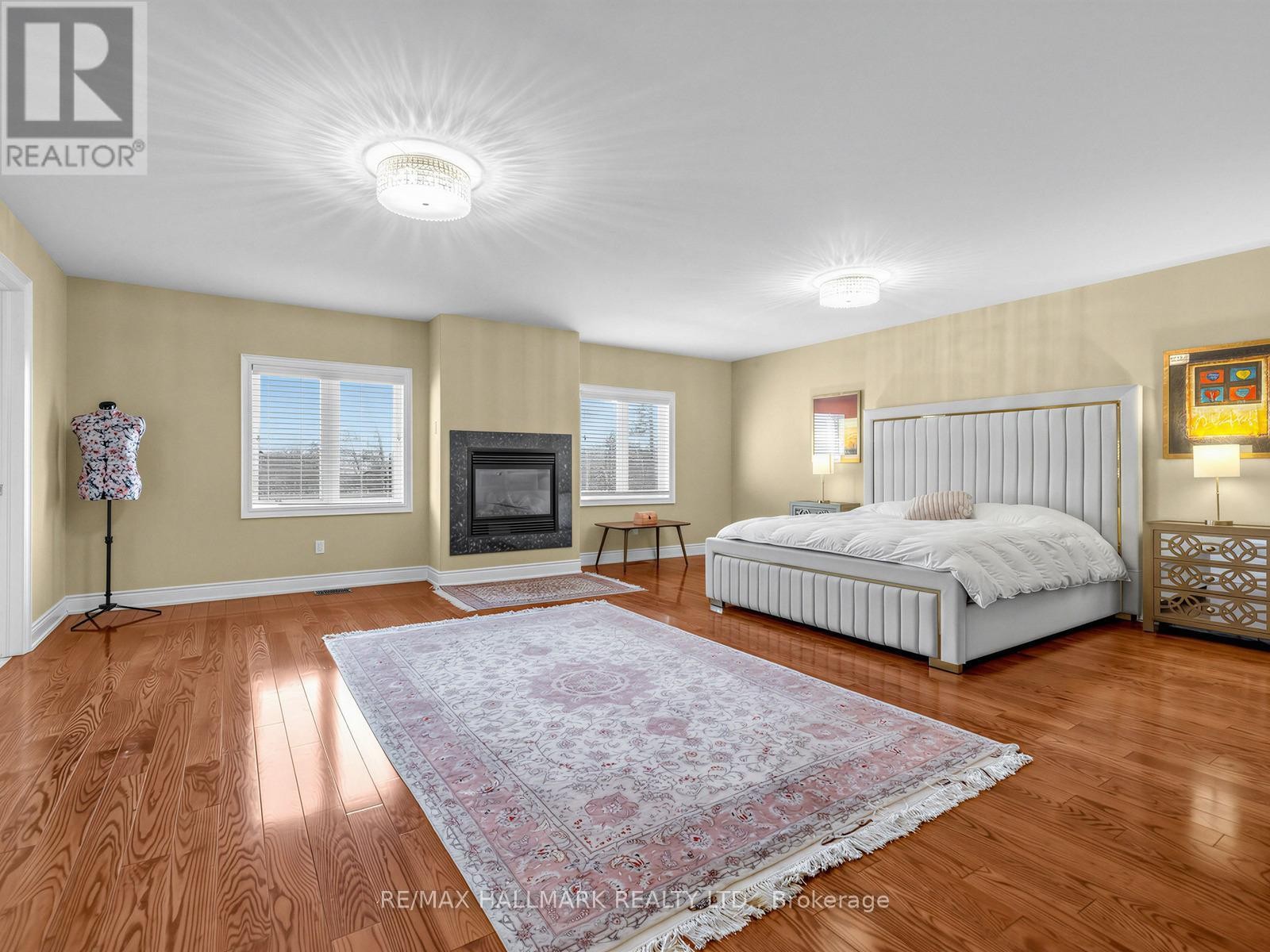












69 B ELM GROVE AVENUE

,
Richmond Hill (Oak Ridges),




Ontario
L4E2V4

