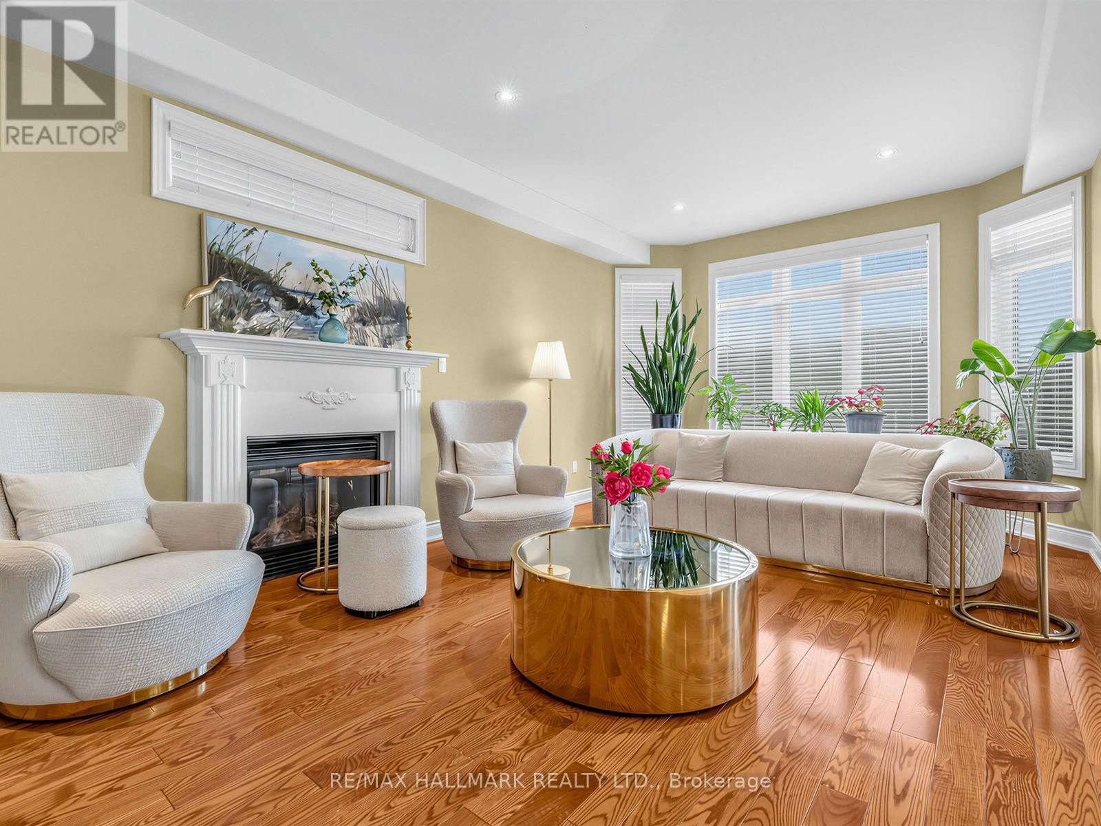 












69 B ELM GROVE AVENUE

,
Richmond Hill (Oak Ridges),




Ontario
L4E2V4

