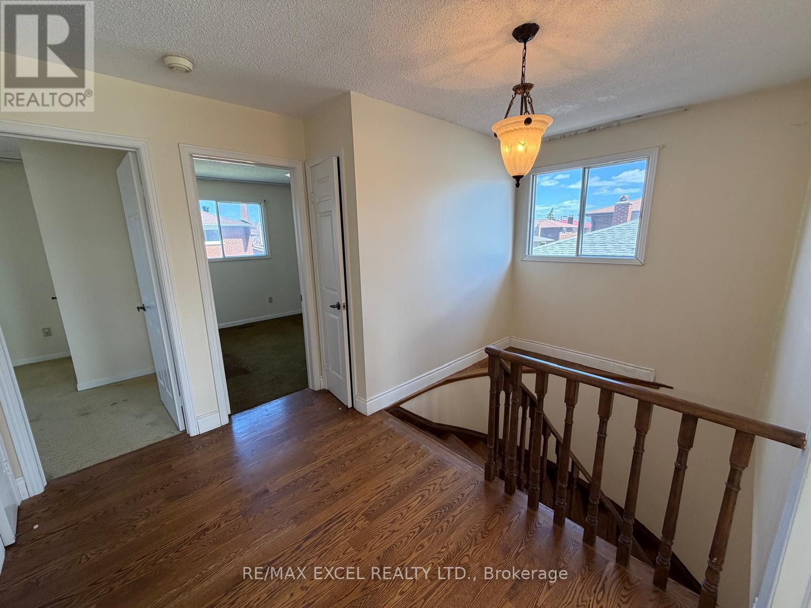 












94 PEPPERELL CRESCENT

,
Markham (Milliken Mills West),




Ontario
L3R3G8

