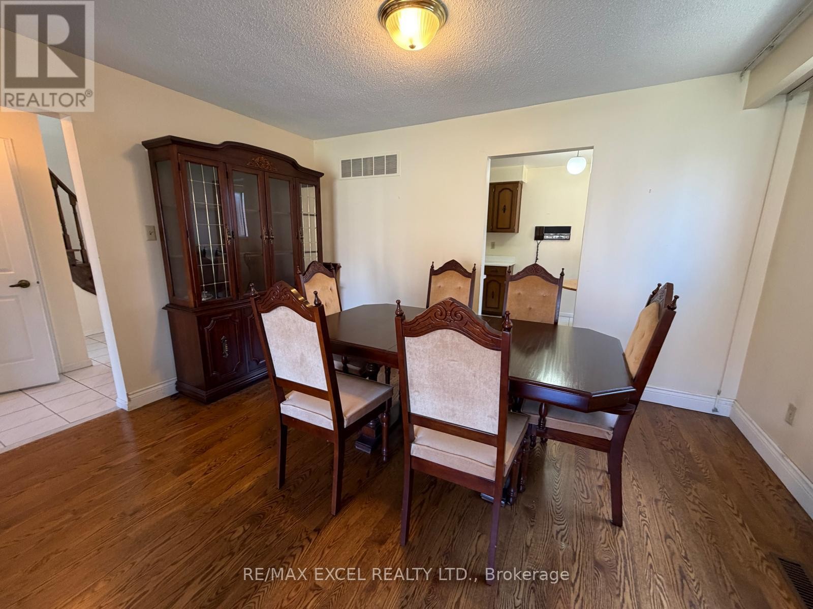 












94 PEPPERELL CRESCENT

,
Markham (Milliken Mills West),




Ontario
L3R3G8

