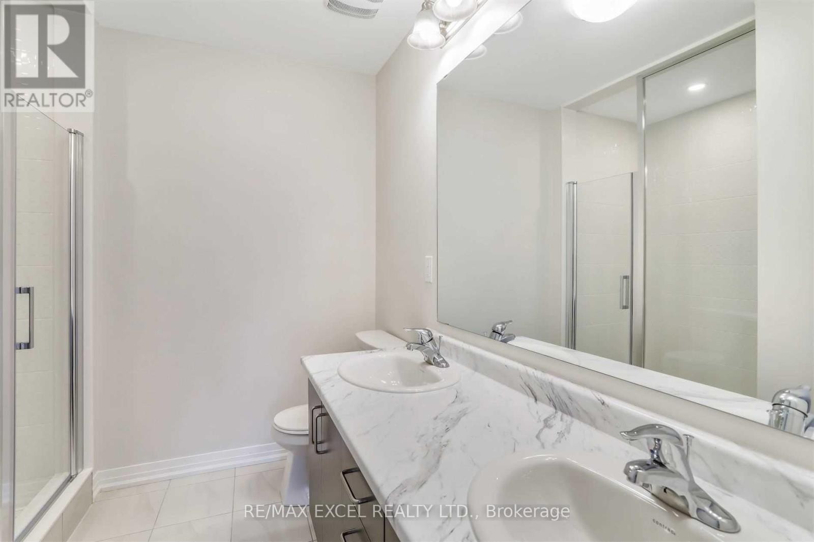 












40 SISSONS WAY

,
Markham (Cedar Grove),




Ontario
L6B0S1

