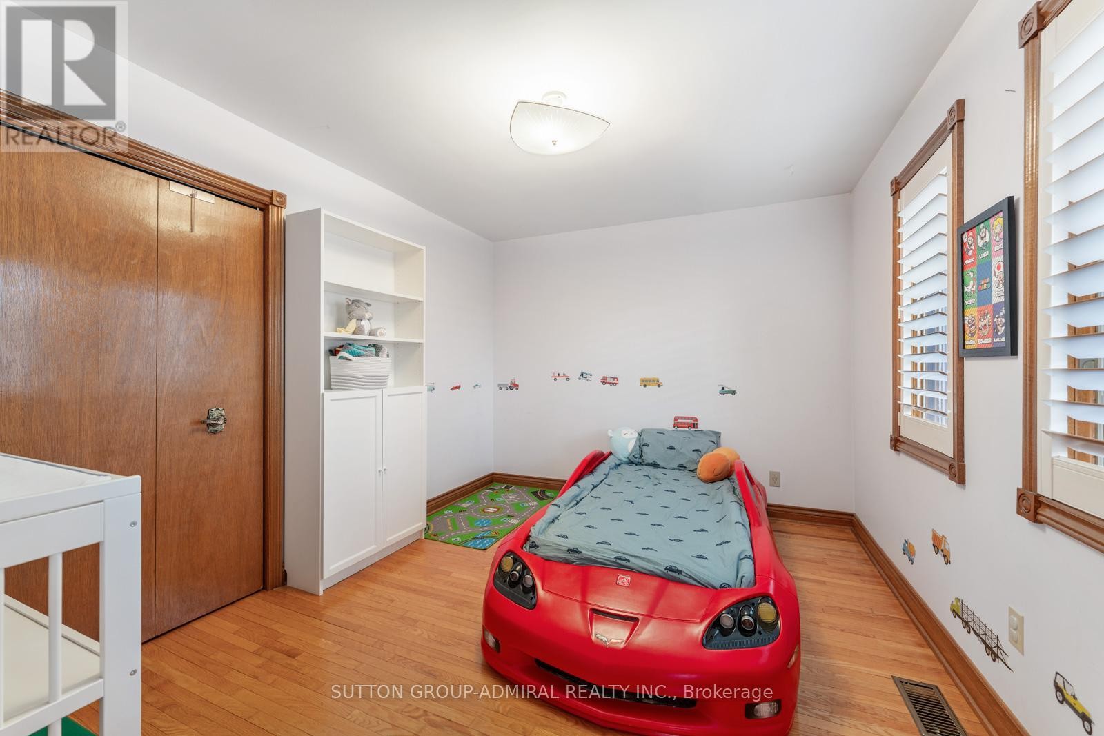 












48 WELDRICK ROAD W

,
Richmond Hill (North Richvale),




Ontario
L4C3T8

