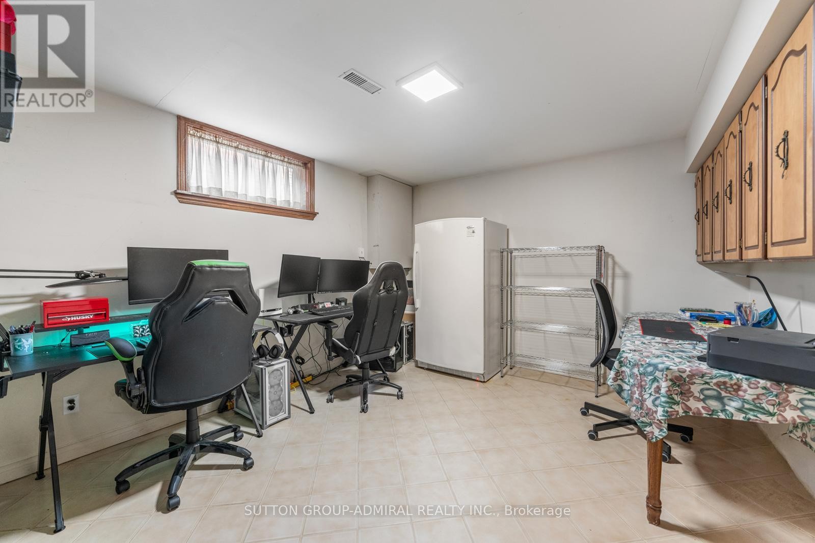 












48 WELDRICK ROAD W

,
Richmond Hill (North Richvale),




Ontario
L4C3T8

