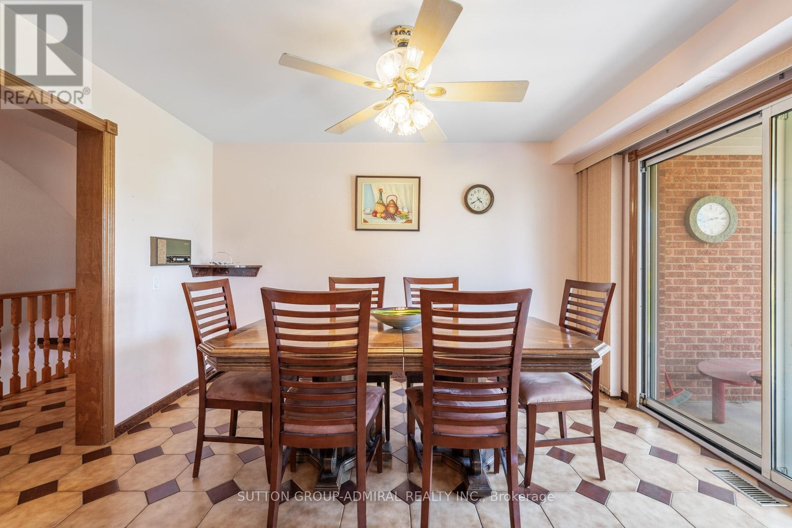 












48 WELDRICK ROAD W

,
Richmond Hill (North Richvale),




Ontario
L4C3T8


