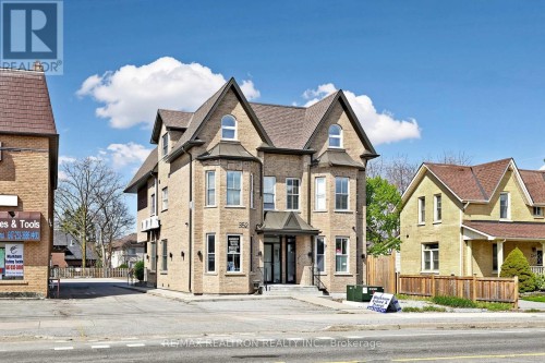 Featured Listing Photo 