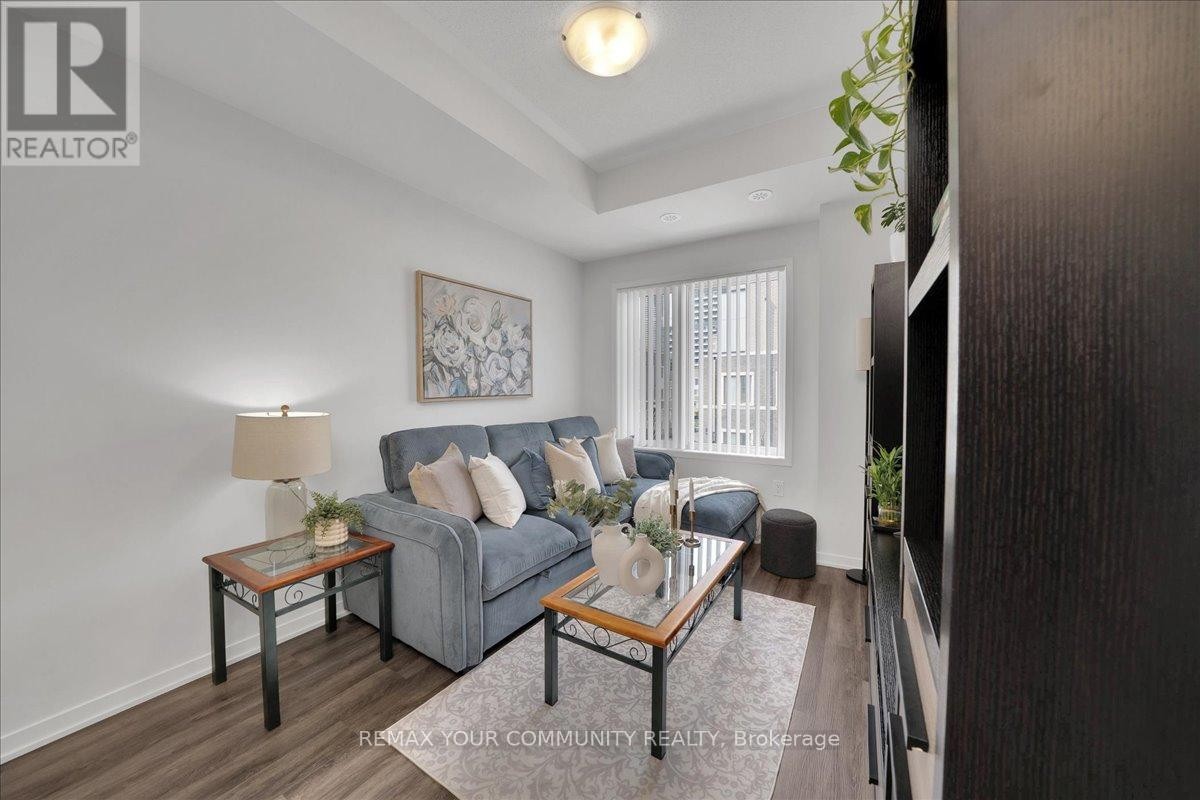 












311 - 130 HONEYCRISP CRESCENT

,
Vaughan (Vaughan Corporate Centre),




Ontario
L4K0N7

