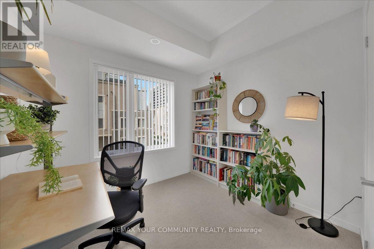 












311 - 130 HONEYCRISP CRESCENT

,
Vaughan (Vaughan Corporate Centre),




Ontario
L4K0N7

