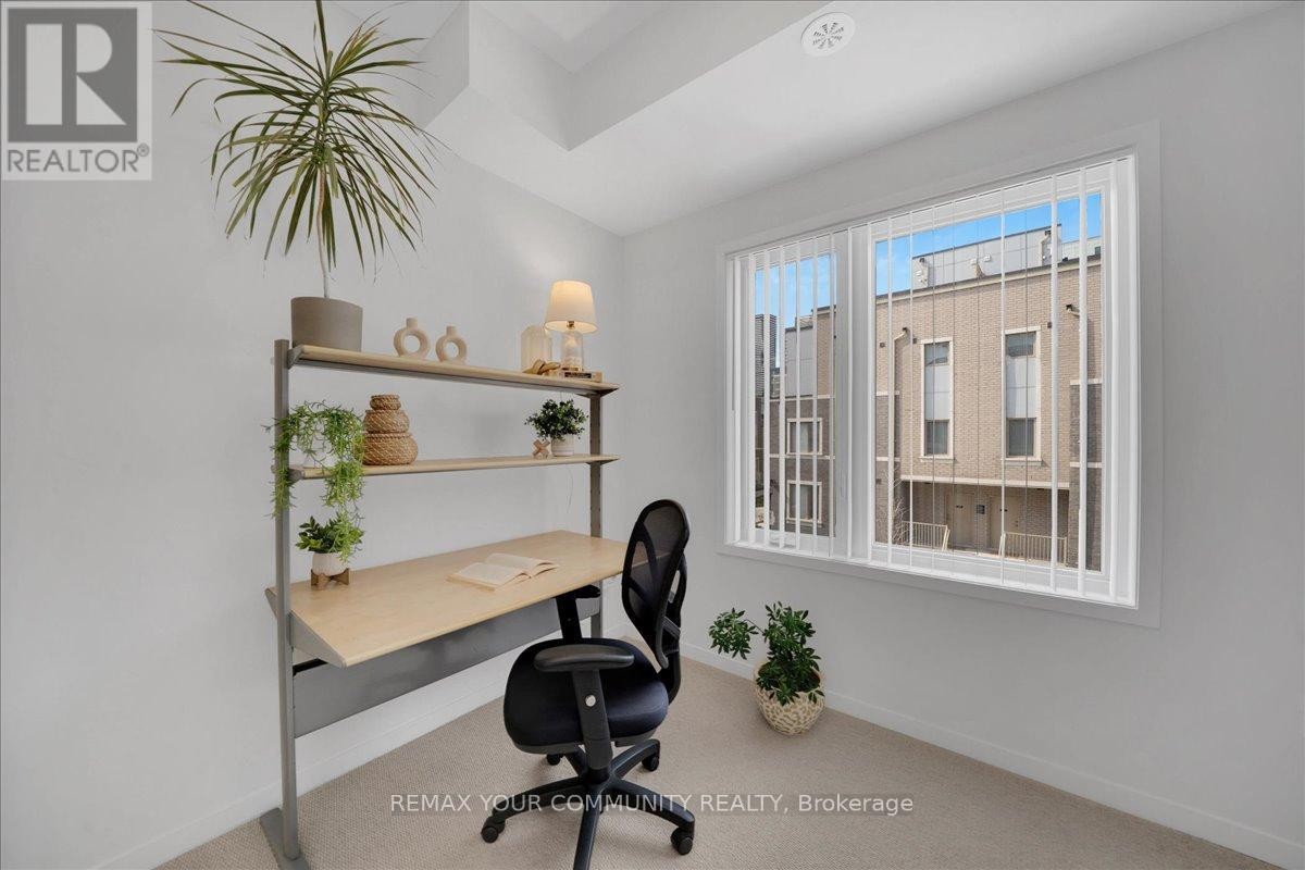 












311 - 130 HONEYCRISP CRESCENT

,
Vaughan (Vaughan Corporate Centre),




Ontario
L4K0N7

