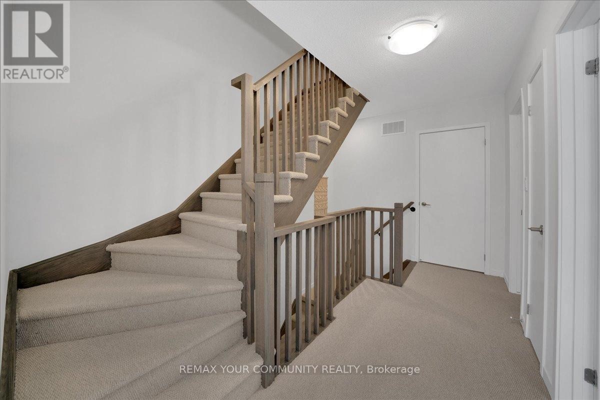 












311 - 130 HONEYCRISP CRESCENT

,
Vaughan (Vaughan Corporate Centre),




Ontario
L4K0N7

