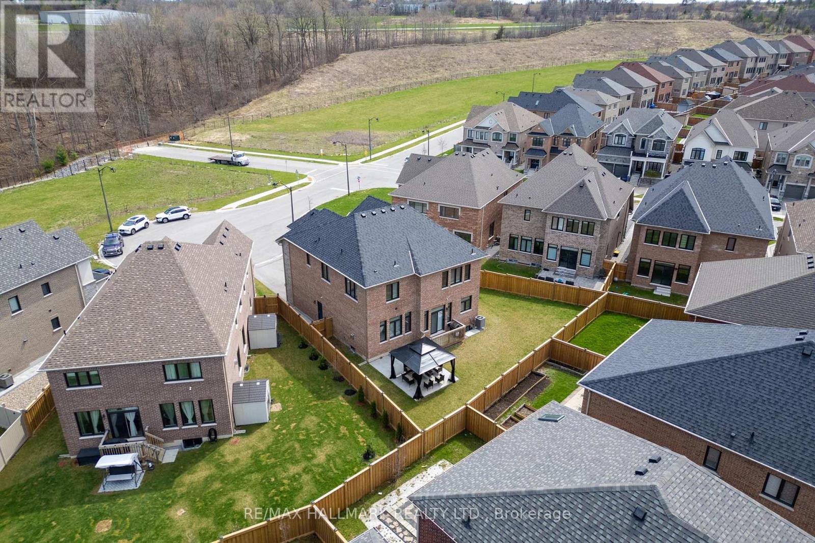 












77 TERRAIN COURT

,
East Gwillimbury (Holland Landing),




Ontario
L9N0T2

