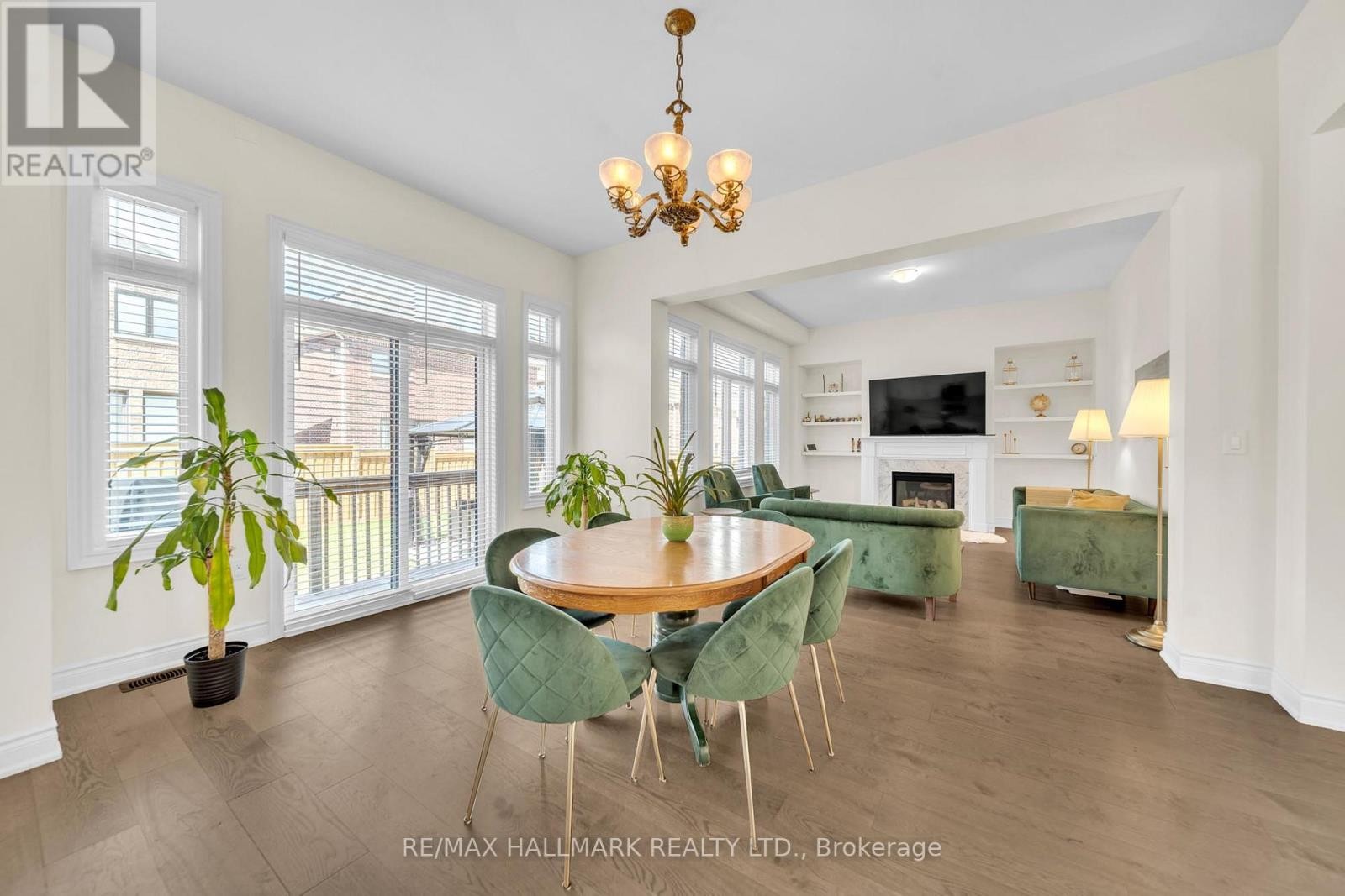 












77 TERRAIN COURT

,
East Gwillimbury (Holland Landing),




Ontario
L9N0T2

