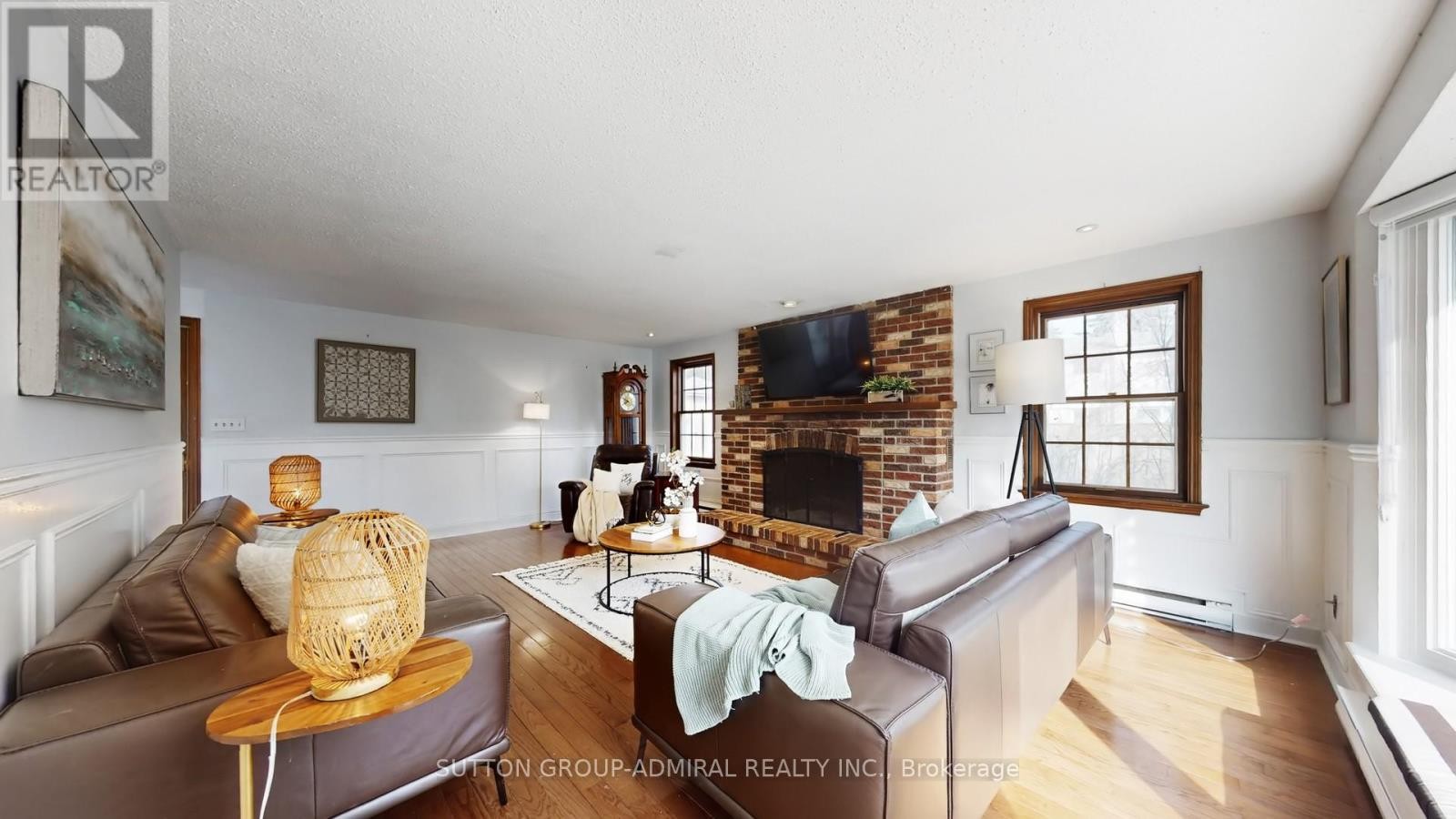 












7 KNOTTY PINE TRAIL

,
Markham (Royal Orchard),




Ontario
L3T3W5

