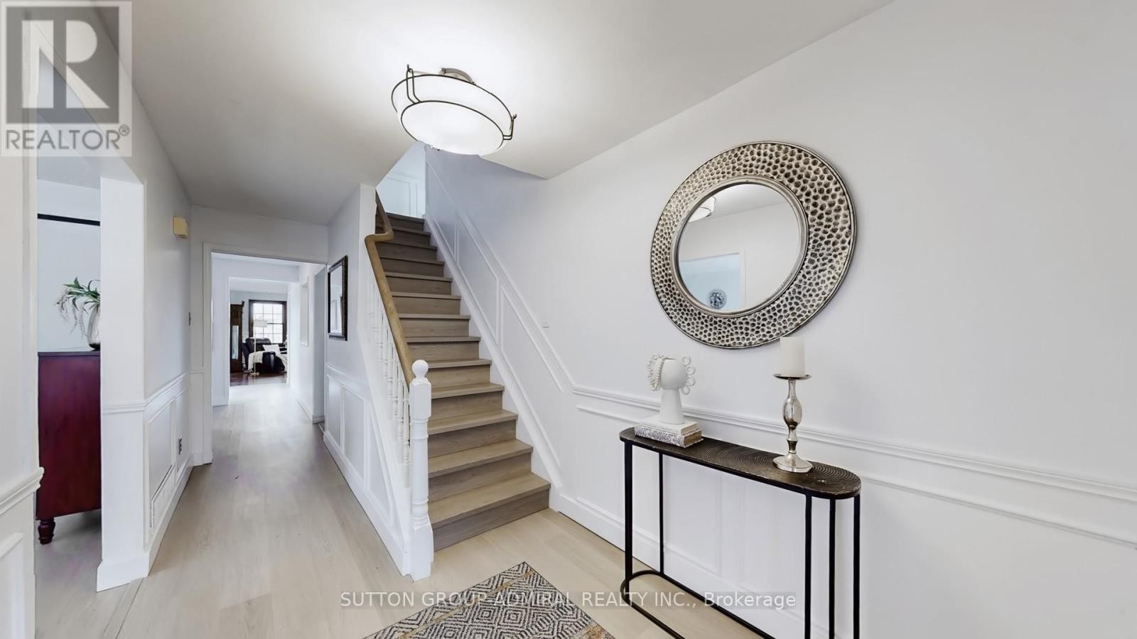 












7 KNOTTY PINE TRAIL

,
Markham (Royal Orchard),




Ontario
L3T3W5

