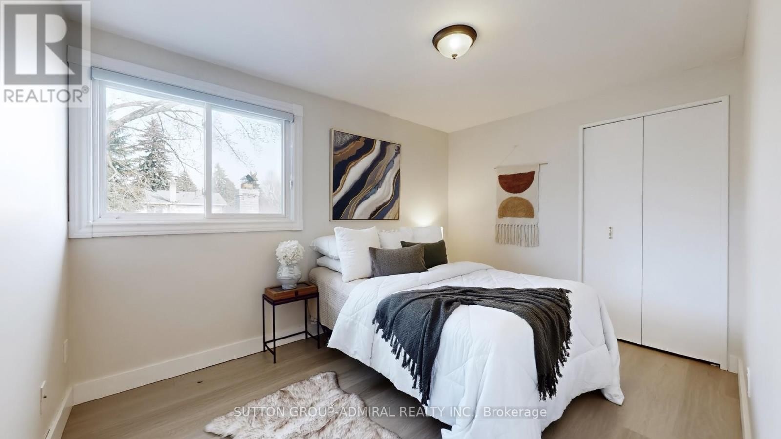 












7 KNOTTY PINE TRAIL

,
Markham (Royal Orchard),




Ontario
L3T3W5

