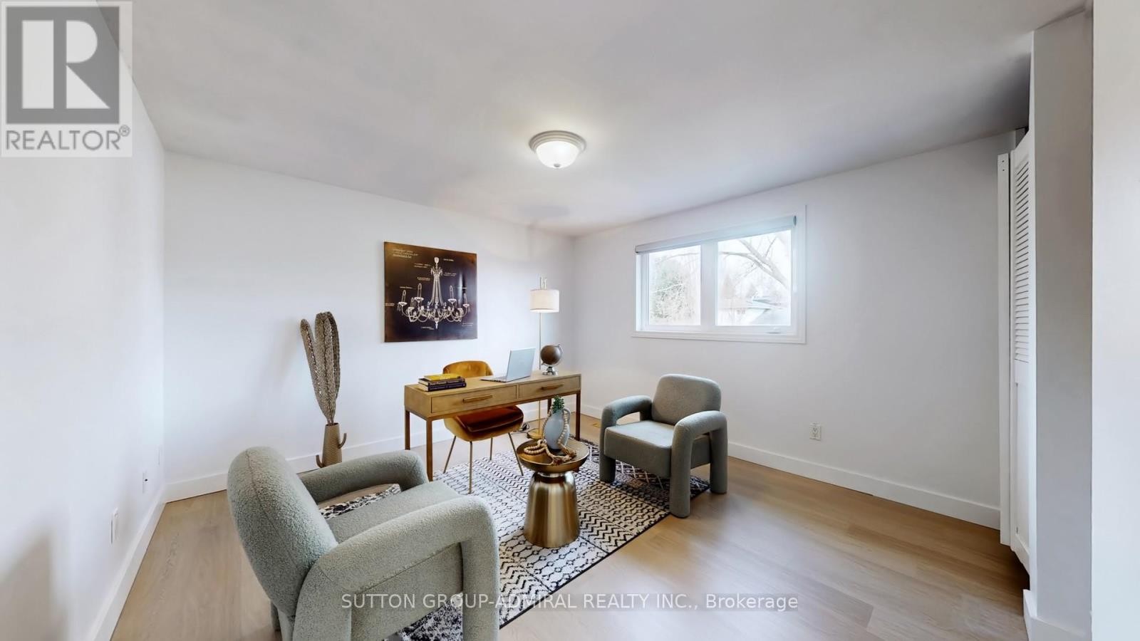 












7 KNOTTY PINE TRAIL

,
Markham (Royal Orchard),




Ontario
L3T3W5

