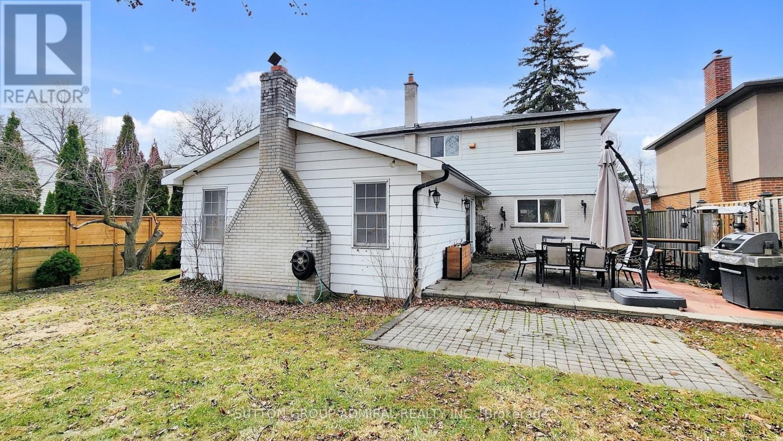












7 KNOTTY PINE TRAIL

,
Markham (Royal Orchard),




Ontario
L3T3W5


