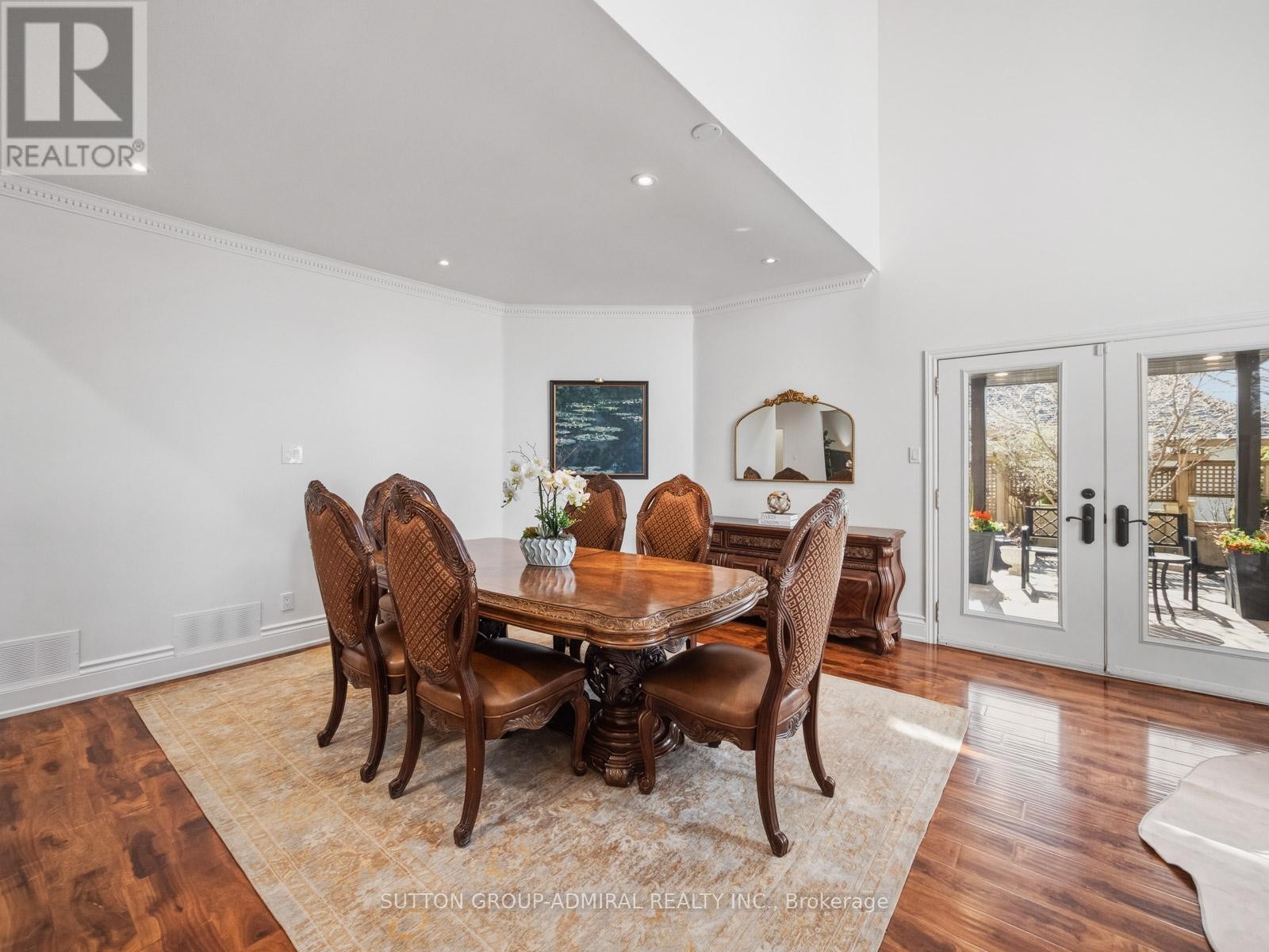












6 COLTON CRESCENT S

,
Vaughan (Islington Woods),




Ontario
L4L3L7

