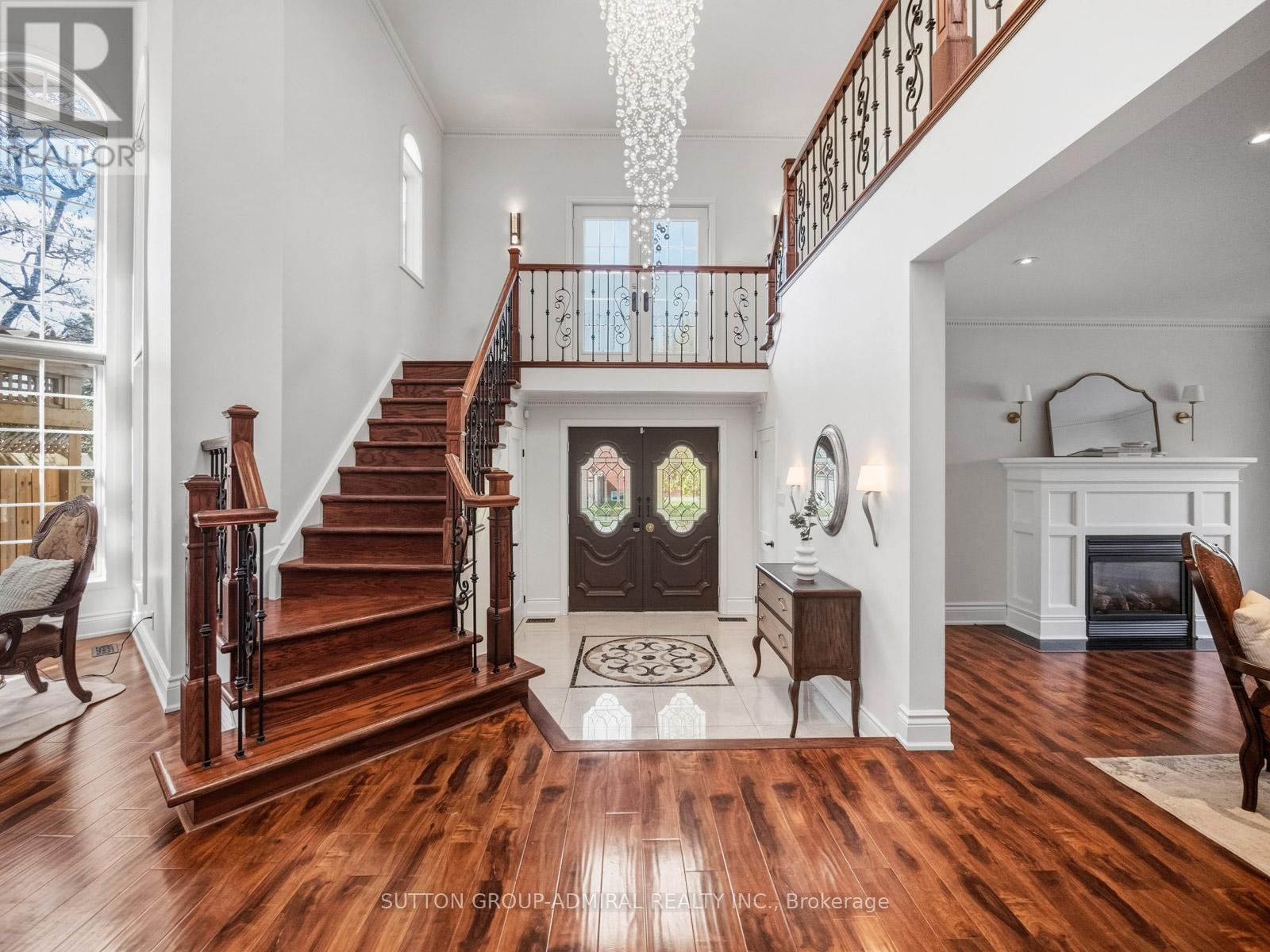 












6 COLTON CRESCENT S

,
Vaughan (Islington Woods),




Ontario
L4L3L7

