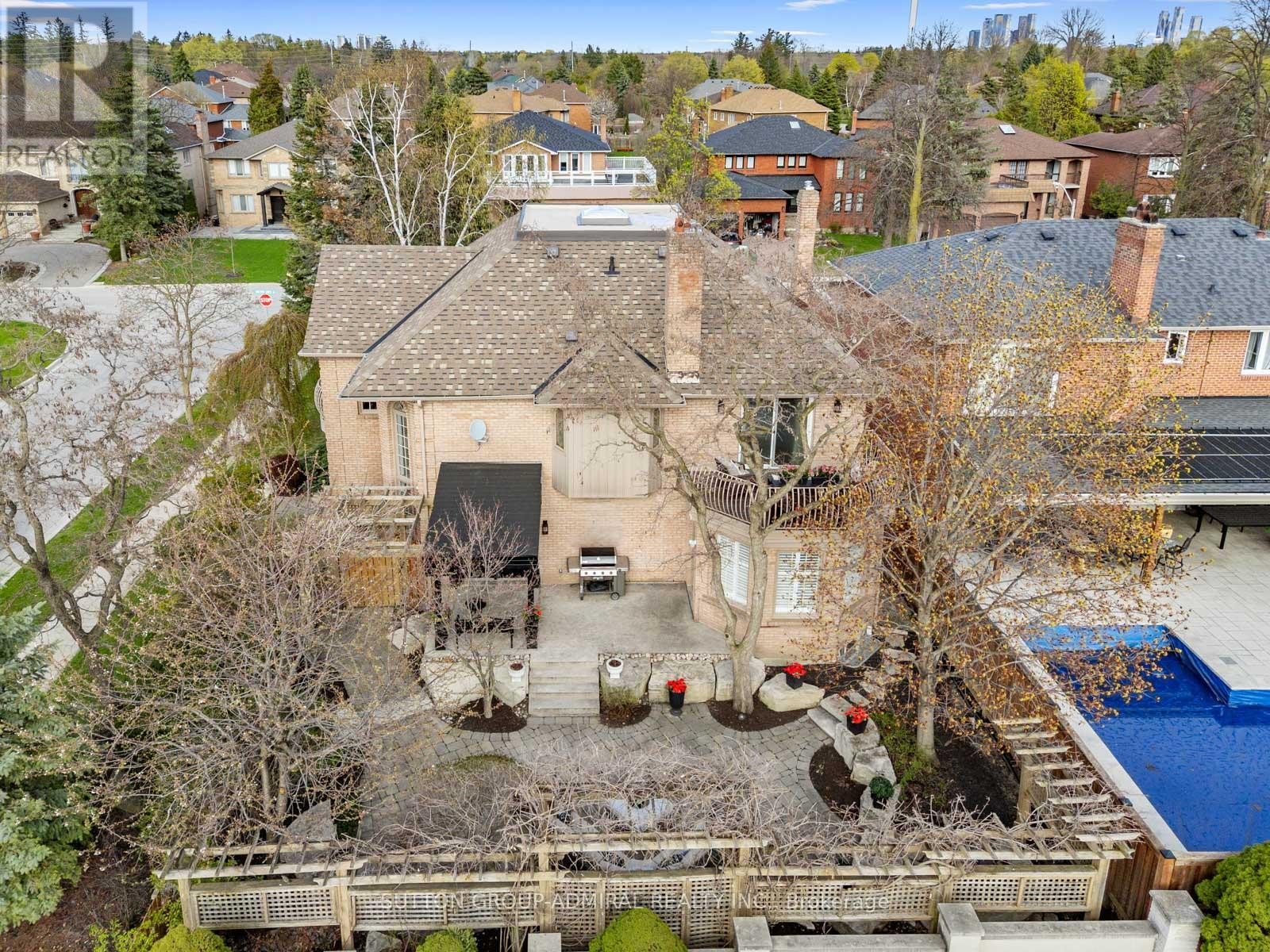 












6 COLTON CRESCENT S

,
Vaughan (Islington Woods),




Ontario
L4L3L7

