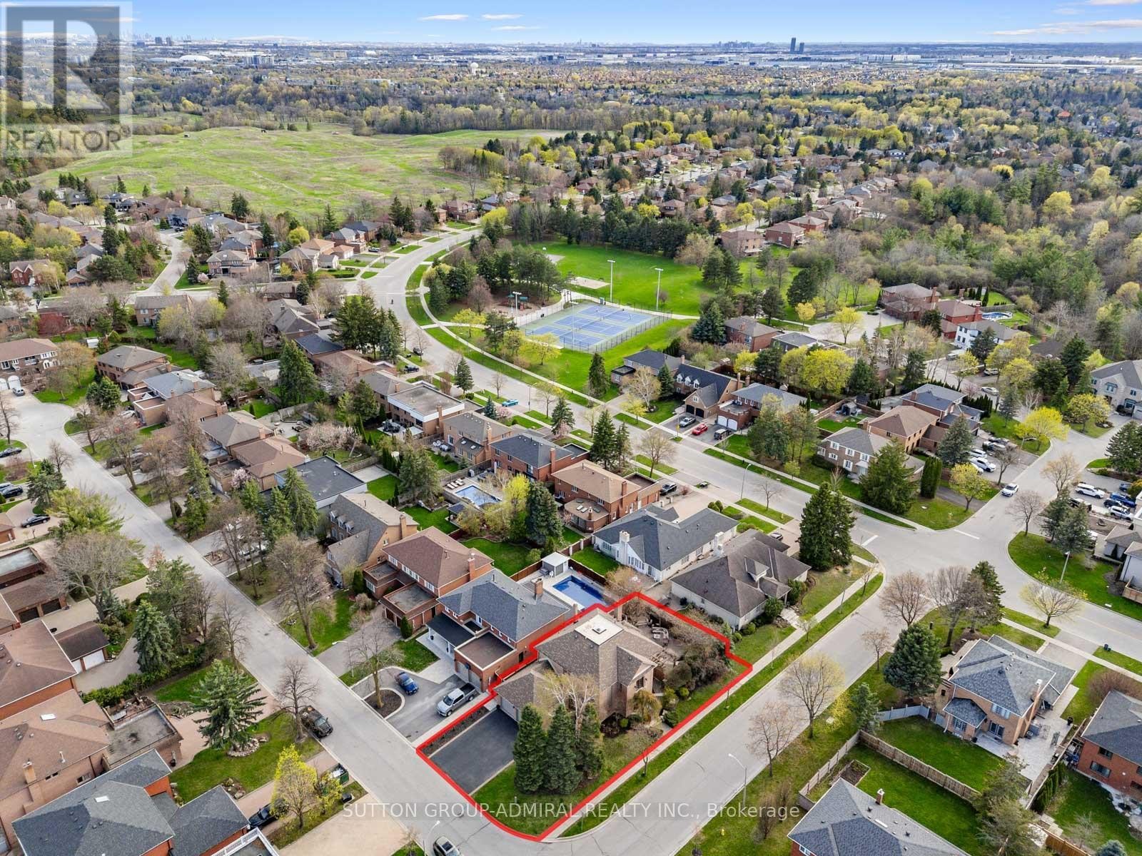 












6 COLTON CRESCENT S

,
Vaughan (Islington Woods),




Ontario
L4L3L7

