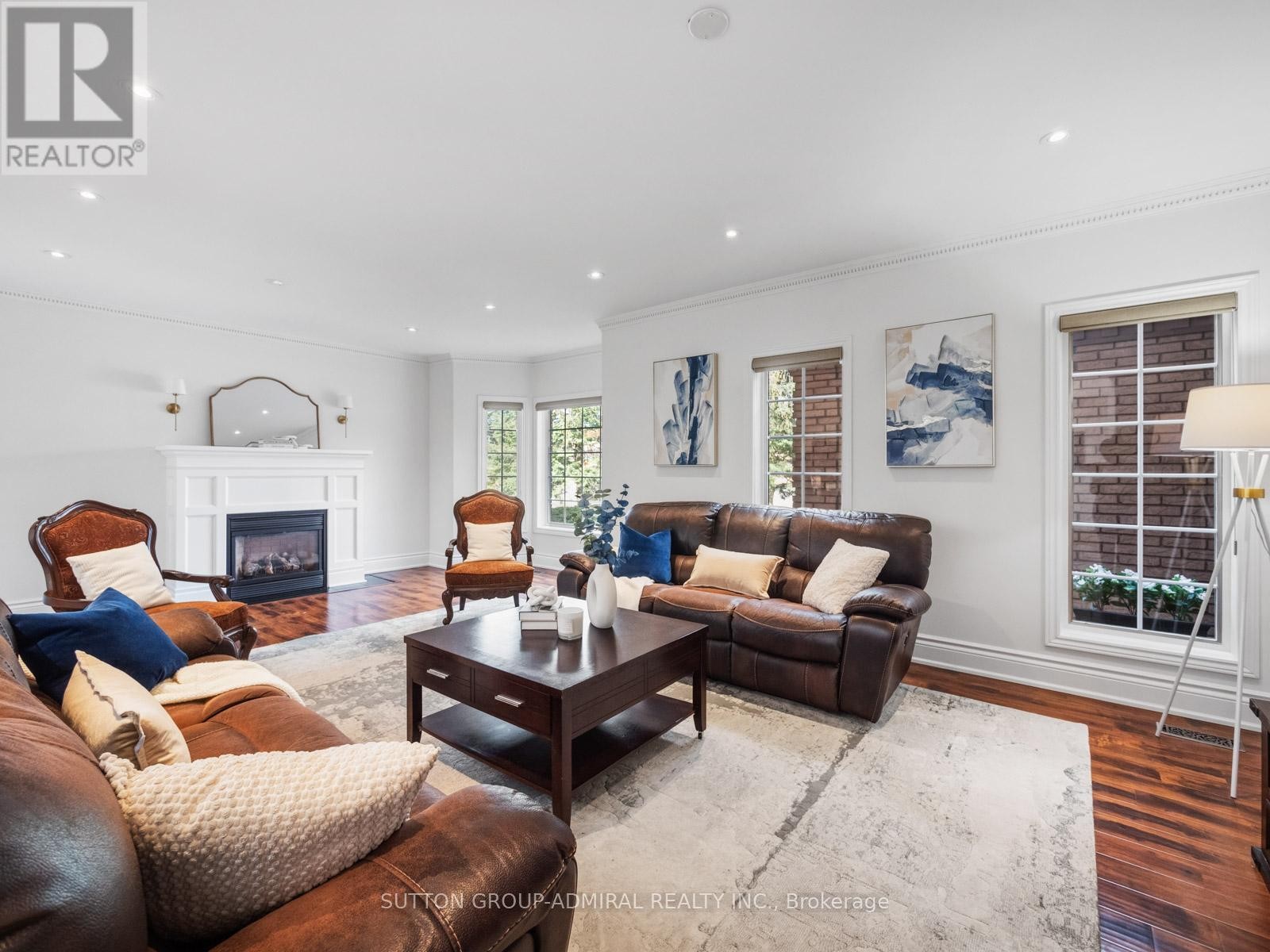












6 COLTON CRESCENT S

,
Vaughan (Islington Woods),




Ontario
L4L3L7

