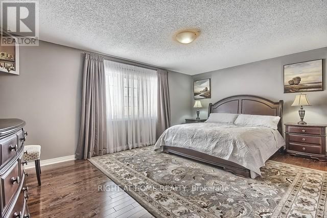 












154 PETER RUPERT AVENUE

,
Vaughan (Patterson),




Ontario
L6A0Y5

