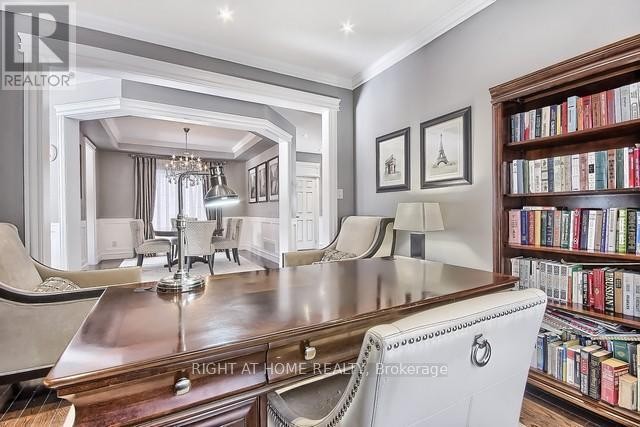 












154 PETER RUPERT AVENUE

,
Vaughan (Patterson),




Ontario
L6A0Y5

