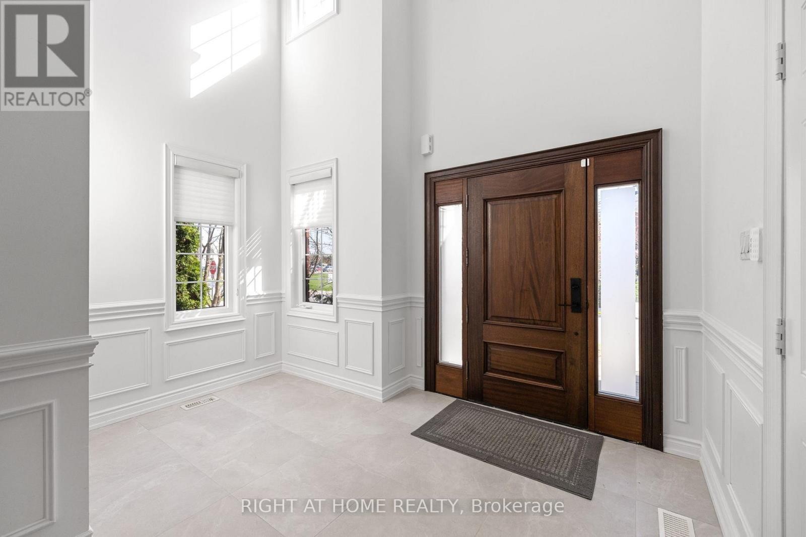 












116 KNIGHTSHADE DRIVE

,
Vaughan (Patterson),




Ontario
L4J9L1

