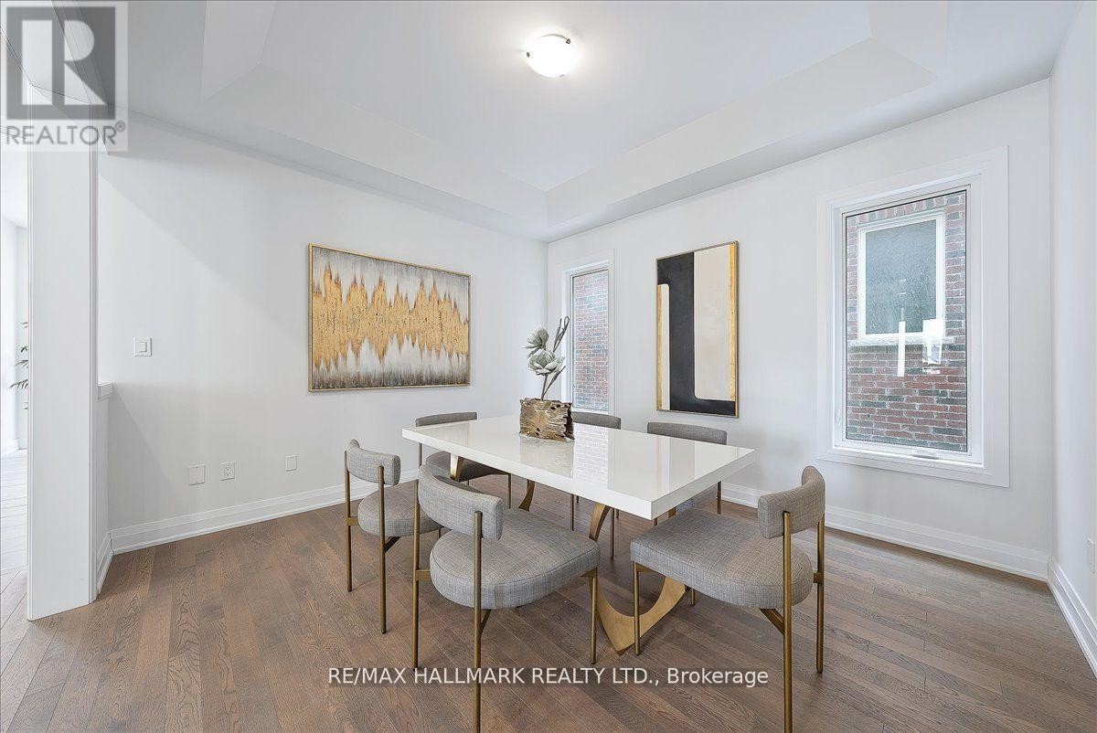 












15 AIDA PLACE N

,
Richmond Hill (Oak Ridges),




Ontario
L4E2Y5

