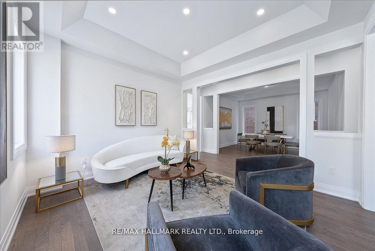 












15 AIDA PLACE N

,
Richmond Hill (Oak Ridges),




Ontario
L4E2Y5


