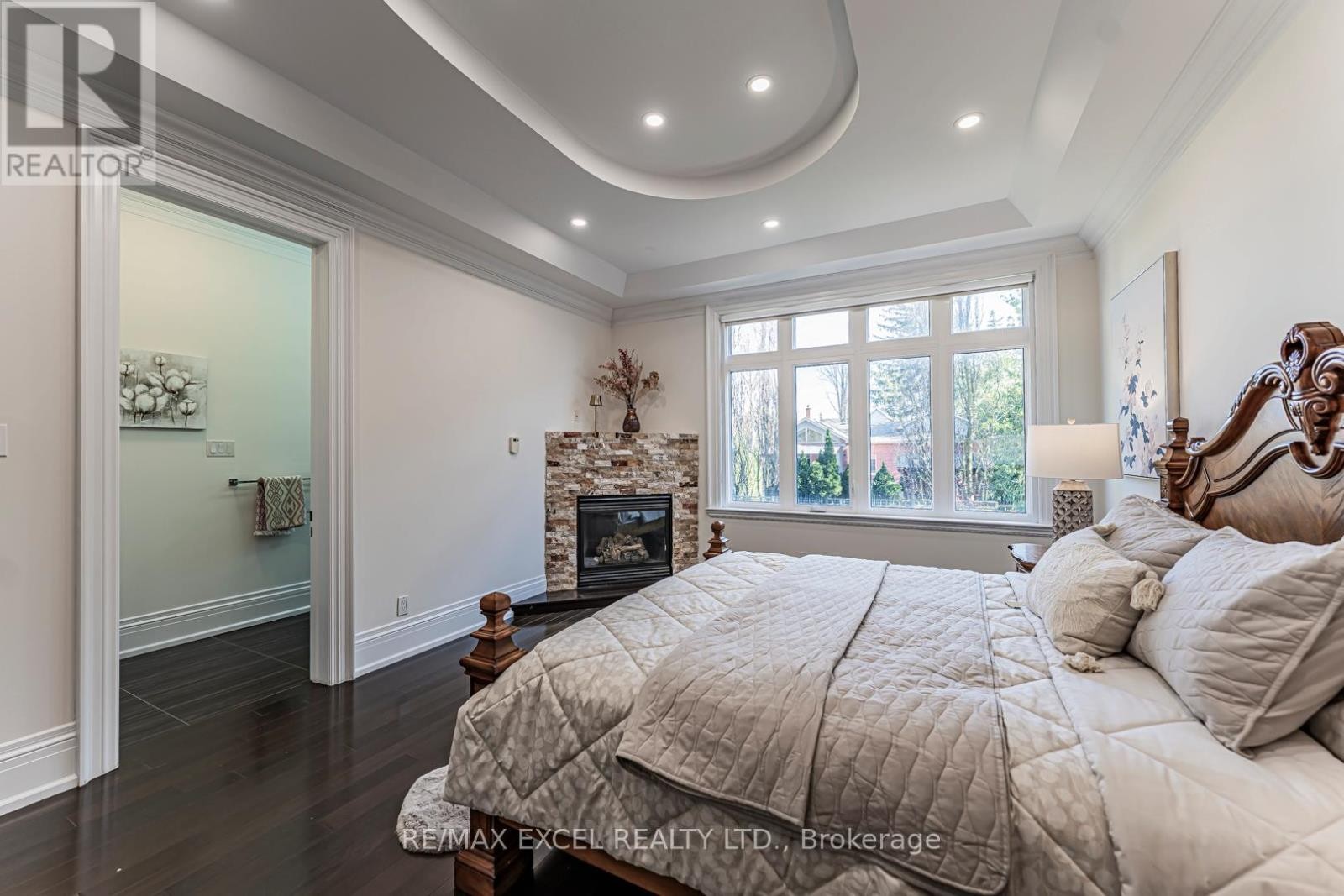 












19 ADDISON STREET

,
Richmond Hill (North Richvale),




Ontario
L4C9N1

