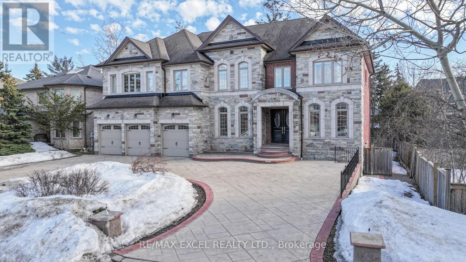 












19 ADDISON STREET

,
Richmond Hill (North Richvale),




Ontario
L4C9N1

