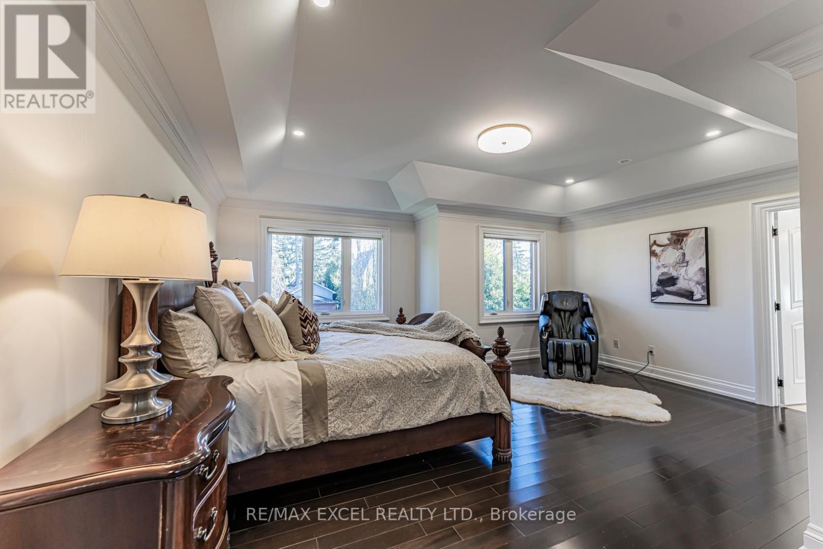 












19 ADDISON STREET

,
Richmond Hill (North Richvale),




Ontario
L4C9N1

