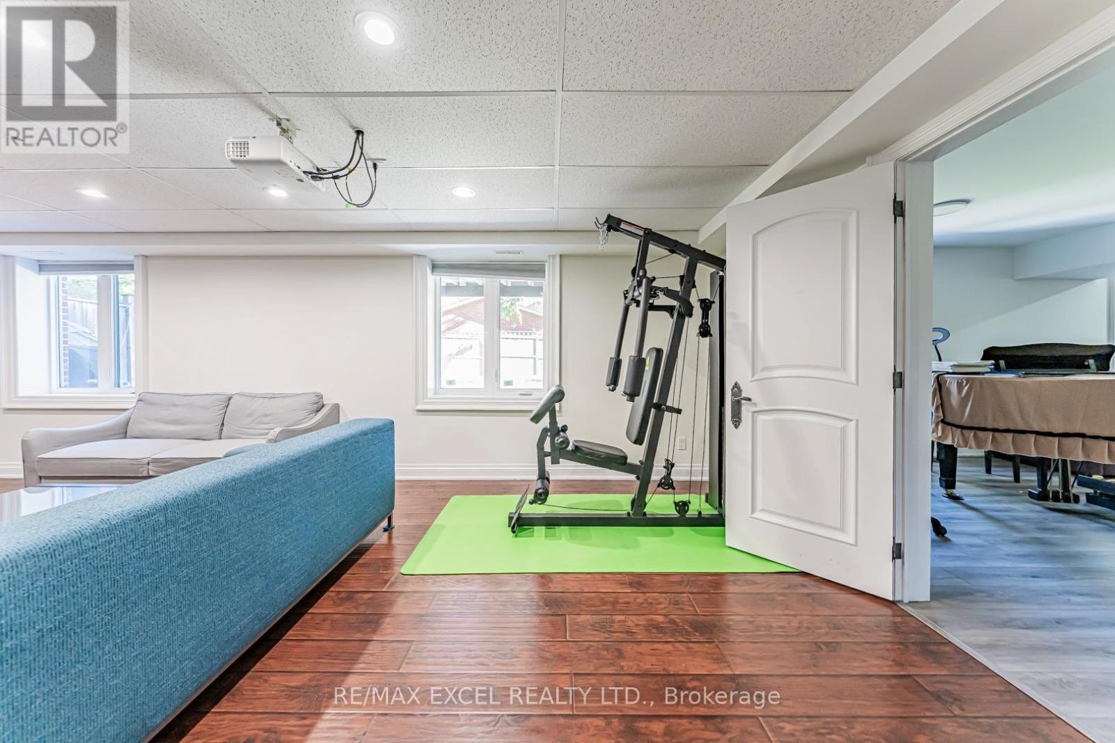 












19 ADDISON STREET

,
Richmond Hill (North Richvale),




Ontario
L4C9N1

