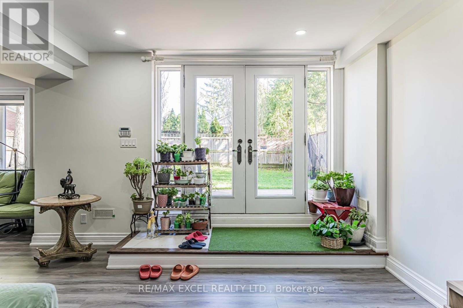 












19 ADDISON STREET

,
Richmond Hill (North Richvale),




Ontario
L4C9N1

